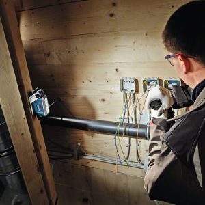 Bosch aku lampa reflektor GLI 12V-330 SOLO - Image 3